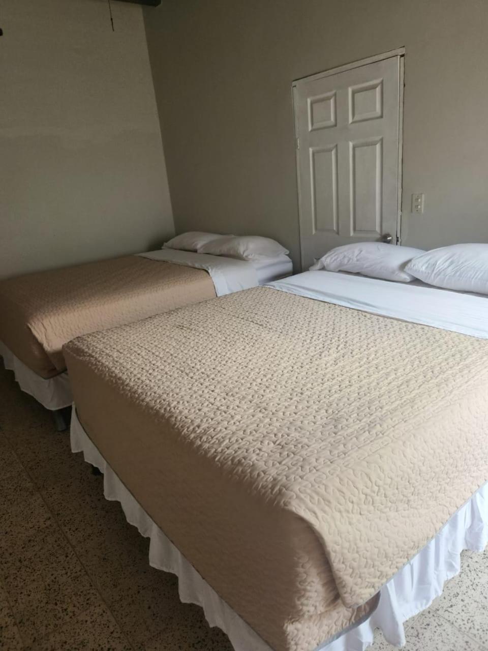 Aparta Hotel Palmerola Comayagua Exteriör bild
