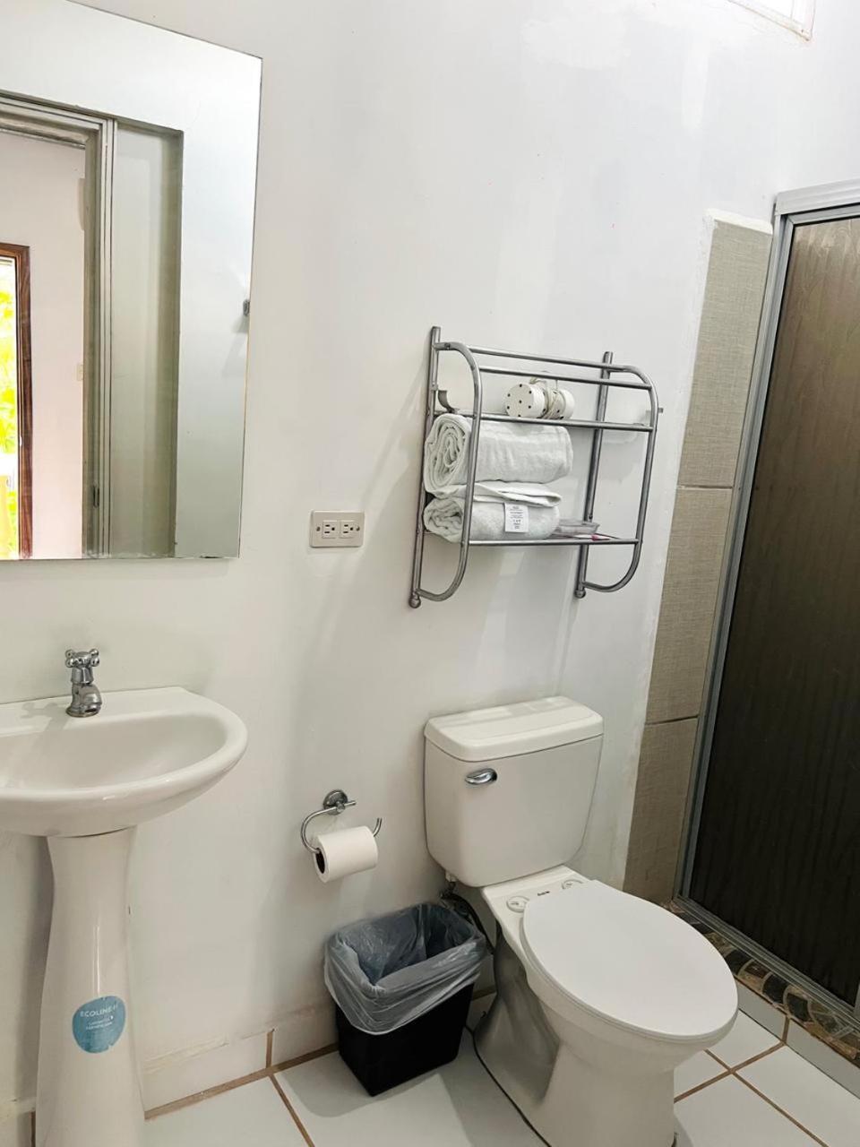 Aparta Hotel Palmerola Comayagua Exteriör bild